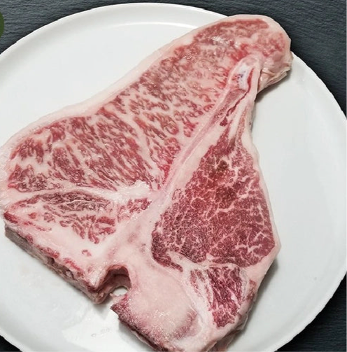 Wagyu T Bone with the grading of MB 6/7 ( random weight )